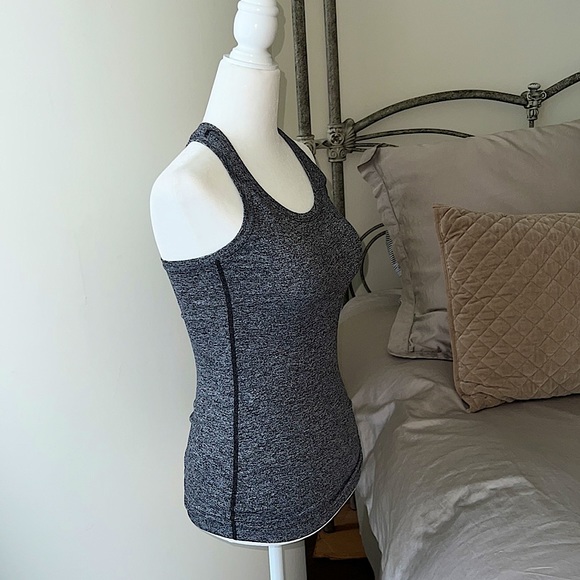 🎉HP🎉Lululemon Racerback Tank - Picture 5 of 9